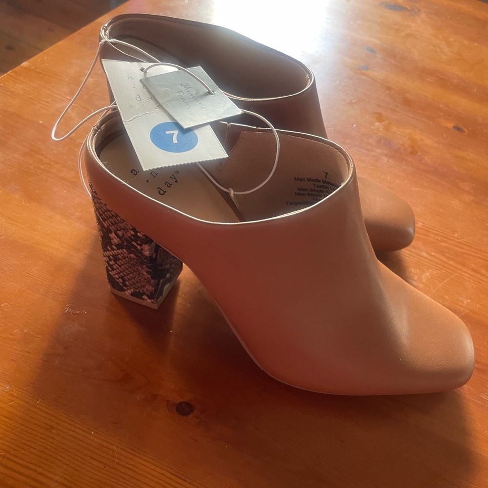 NWT A New Day Slip On Shoe with Snakeskin Heel